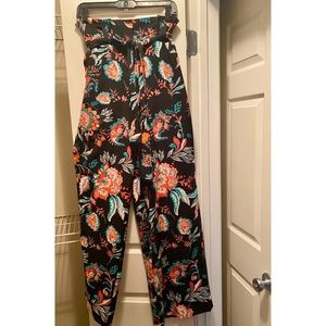 NY&Co 7th Ave Floral Paperbag-Waist Pant